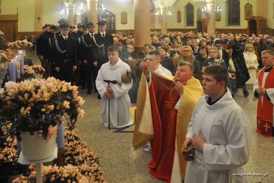 70 Przeniesienie Pana Jezusa do grobu.jpg